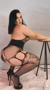 Isis Deliciosa estilo namoradinha do cu guloso
