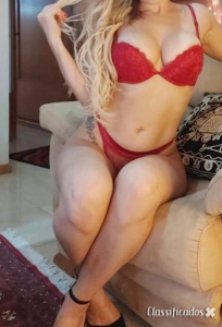 NOVIDADE LARA BOMBA SEXUAL LOUCA POR ANAL