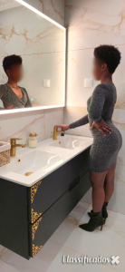 YANNA - MASSAGEM TÂNTRICA/NURU/SENSUAL