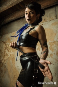 A real dominatrix do site: Mistress Naypi disponível pra vc!