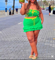 Cheguei  Albufeira  Brasileira  linda da cor do pecado