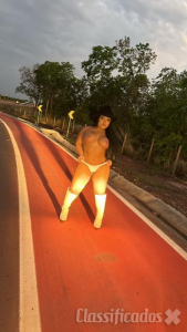 MORENA  BAIXINHA DO BUMBUM EMPINADO