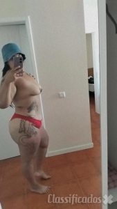 Brasileira completa estilo namoradinha com massagem