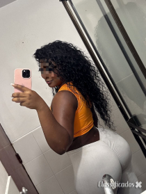 AFRICANA BOAZONA A ESPERA DE PIROCA