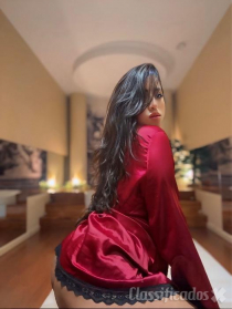 Ana Morena carinhosa