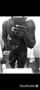 Negro disponivel para qualquer momento agradavel