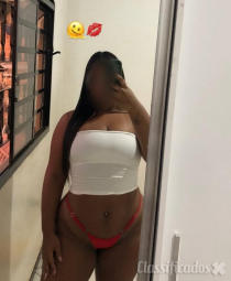 Morena quente e fogosa..