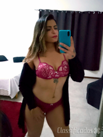 Esther Star lindissima envolvente sedutora sem enganos