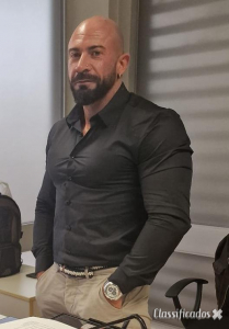 O que procuras eu tenho!