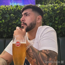 HOMEM TRANS ⭐ Ao pé Leroy Merlin