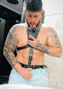 Homem com cona ⭐ AV De Roma