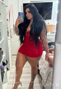 Brasileira Roberta , bum bum grande sedutor