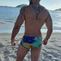 RODRIGO HOMEM COM BUCETA / COM LOCAL E DESLOCAÇÃO