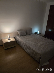 Disponibilizo quarto para mulher morar ou trabalhar