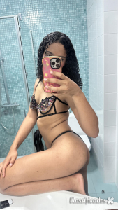 Novinha de 18 anos