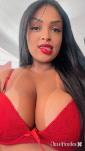 Bela morena do bumbum gigante novidade em Porto.