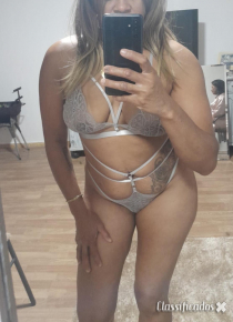 TORRES VEDRAS MORENA LOUCA NA CAMA ADORA FUDER GOSTOSO